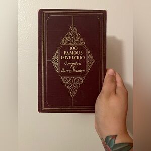 Vintage 1926 Book “100 famous love lyrics” compiled by Harvey Hamlin